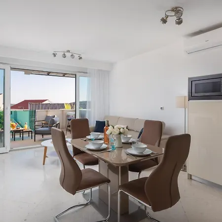 Maya Center Modern 2bd Rogoznica (Sibenik-Knin)