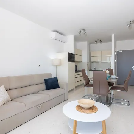 Apartment Maya Center Modern 2bd *