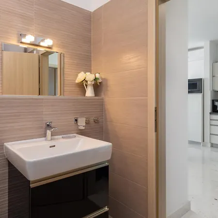 Apartment Maya Center Modern 2bd *