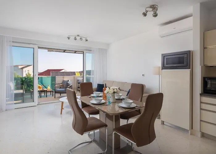 Maya Center Modern 2bd Rogoznica (Sibenik-Knin)