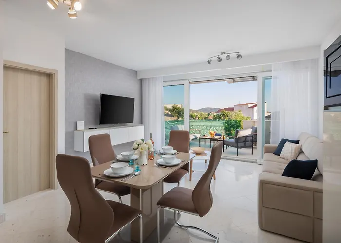 Maya Center Modern 2bd Apartamento Rogoznica (Sibenik-Knin)